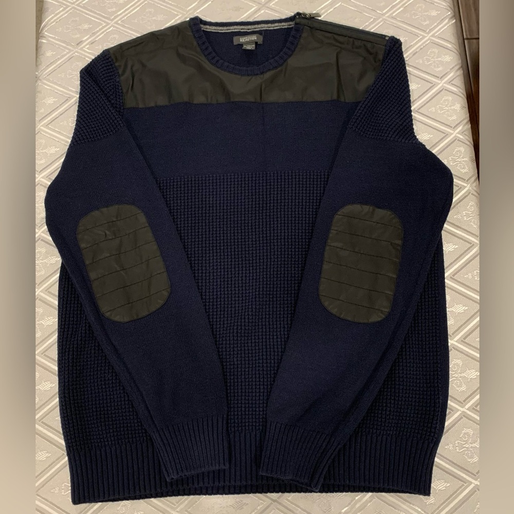 Kenneth Cole Navy and Black Crewneck Sweater
